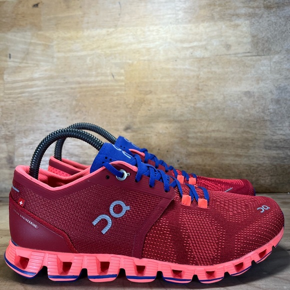 On Cloud X COLORFUL LIGHTWEIGHT Womens Size 7.5 Running Shoes Sneakers Red Blue - Picture 1 of 12